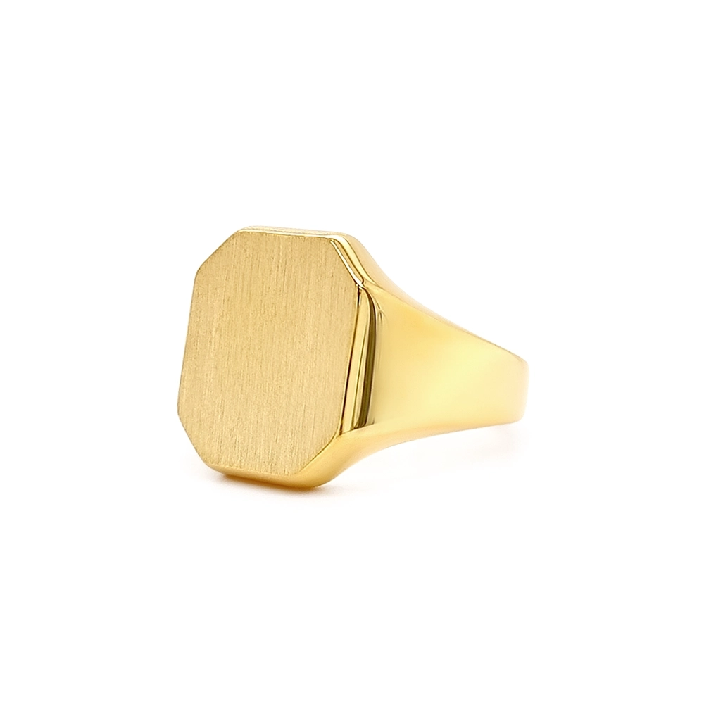 Signet ring yellow gold octagonal flat top