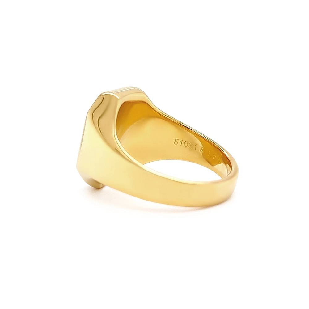 Signet ring yellow gold octagonal flat top