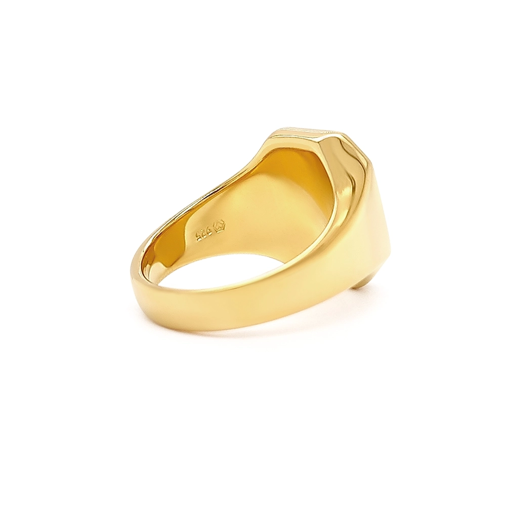 Signet ring yellow gold octagonal flat top