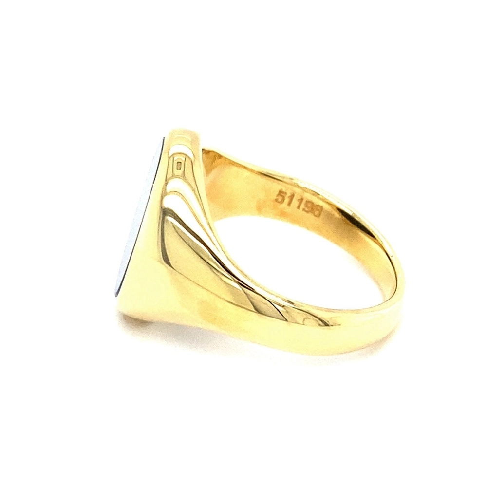 Siegelring aus Gelbgold mit ovalem und blauem Edelstein