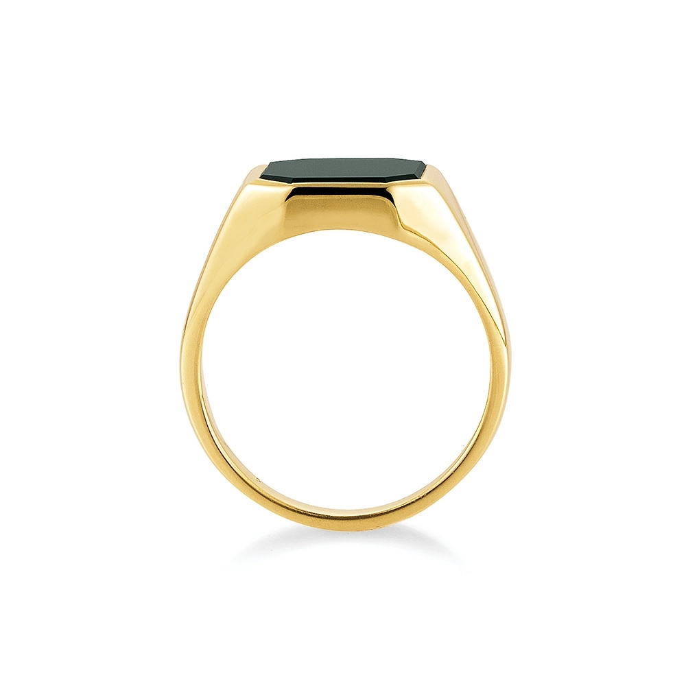 Octagonal signet ring in yellow gold with a green gemstone