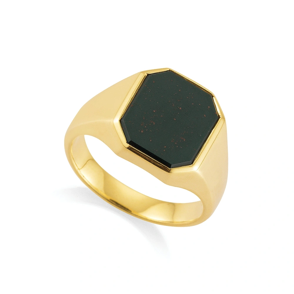 Octagonal signet ring in yellow gold with a green gemstone