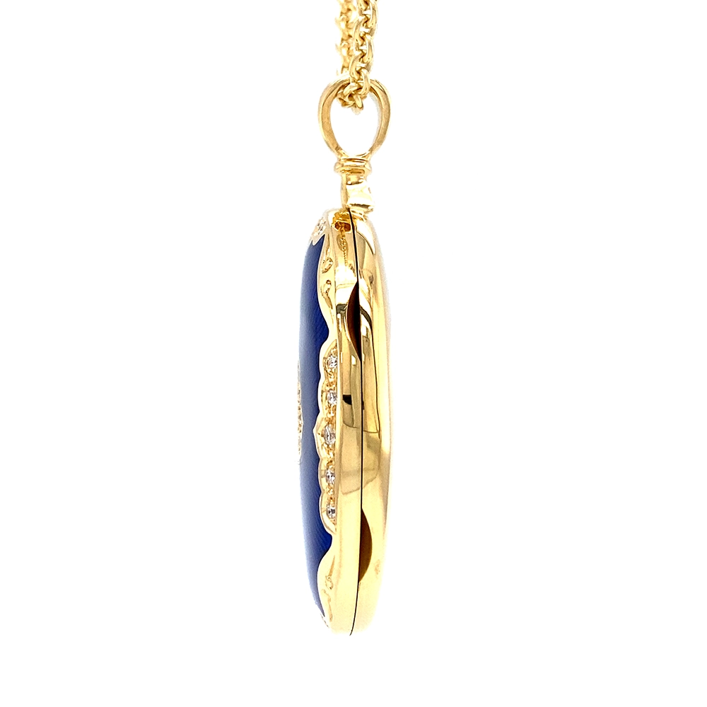 Oval locket necklace in yellow gold, lacquered blue and set with diamonds