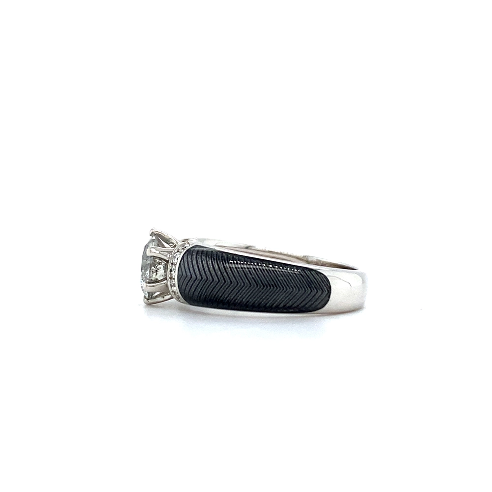 Golden ring with a white centre stone and two rows of small diamonds next to it. The ring shoulders are coloured grey.