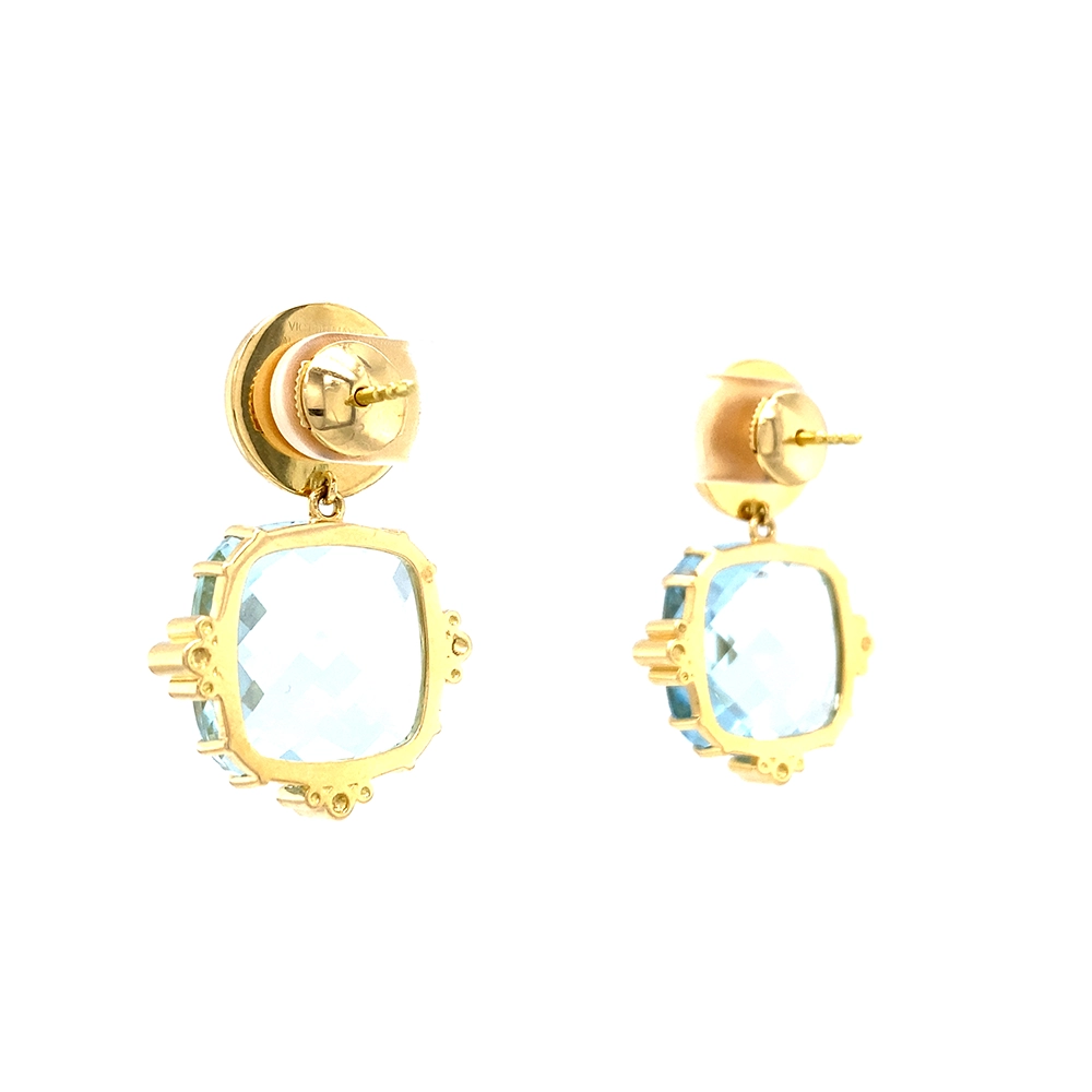 Paar Ohrhänger aus Gelbgold mit großen hellblauen Aquamarinen in Krappenfassungen, türkisfarbenen runden Emaille-Boutons und diamantbesetzten Krappen.